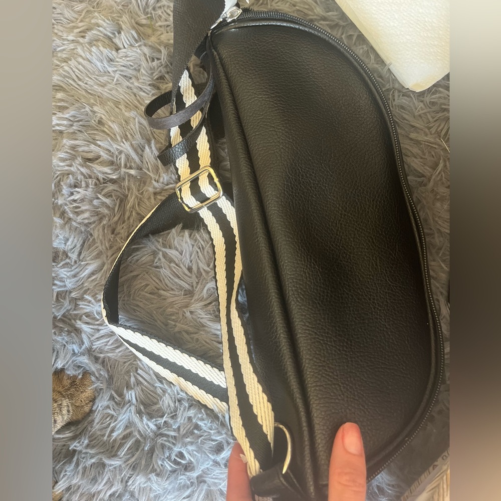 Crossbody bag